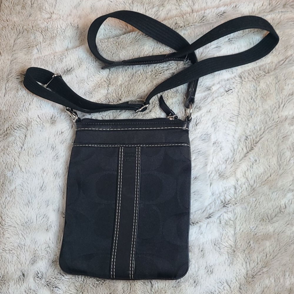 Coach signature canvas crossbody